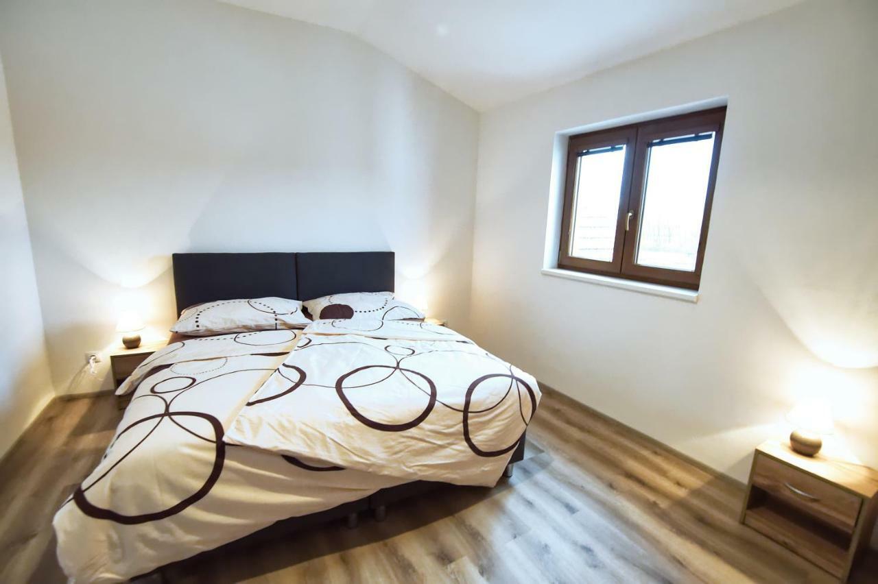 "U Capa" Krasny Apartman V Sedleci Sedlec  Exterior foto