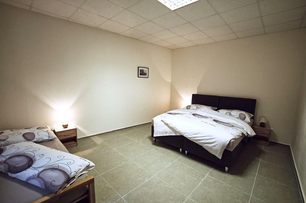 "U Capa" Krasny Apartman V Sedleci Sedlec  Exterior foto